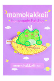 Frog Autumn Leaf Embroidered Patch - Momokakkoii