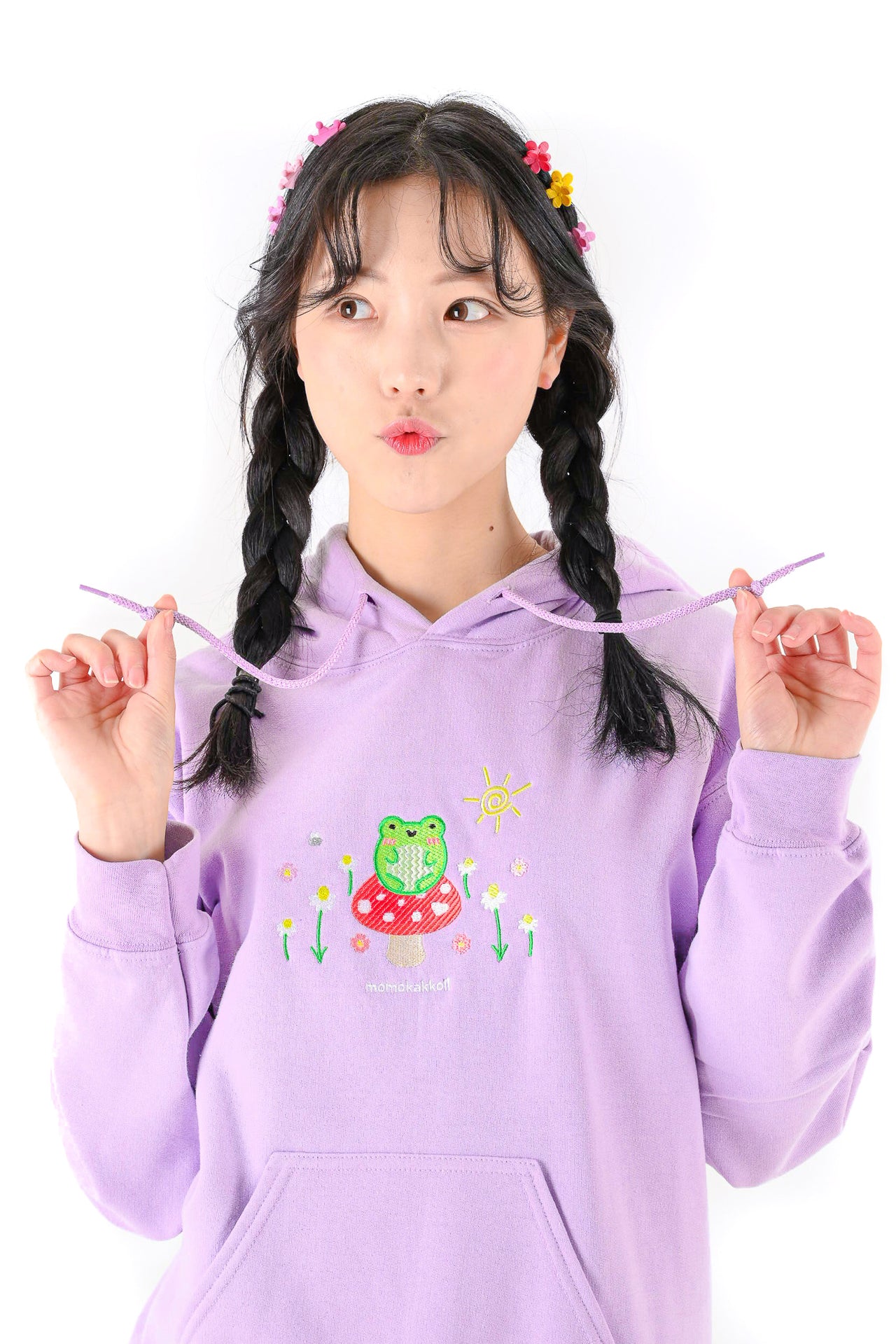 Froggy & Nature Embroidered Hoodie - Momokakkoii